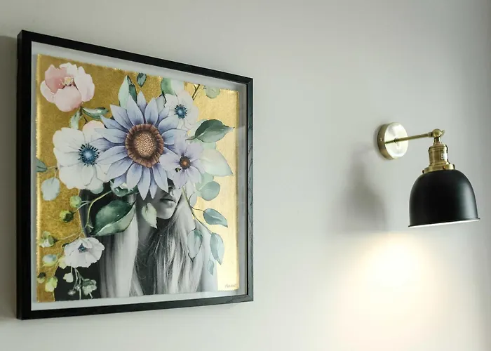 The Willow 7 * Bristol